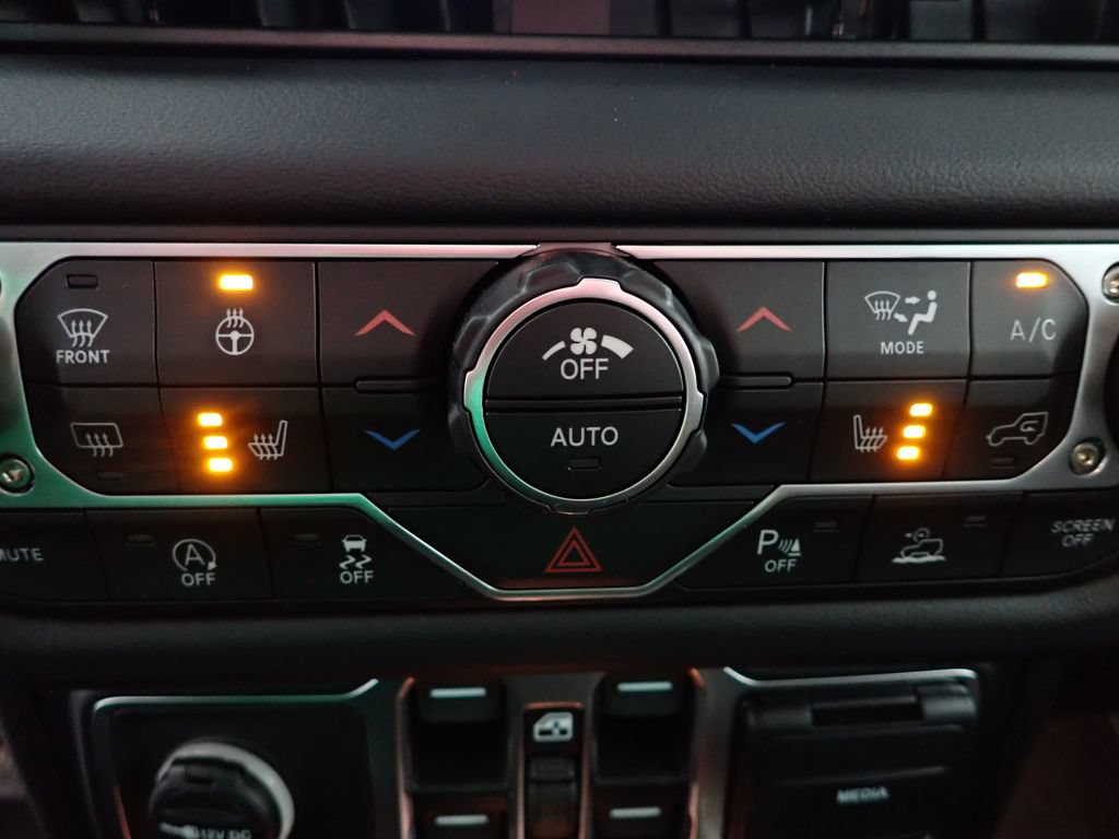 New 2026 Jeep Wrangler Unlimited Rubicon AWD/4WD image 5