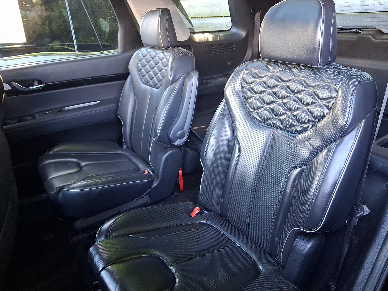 Used 2022 Hyundai Palisade Limited AWD/4WD image 9