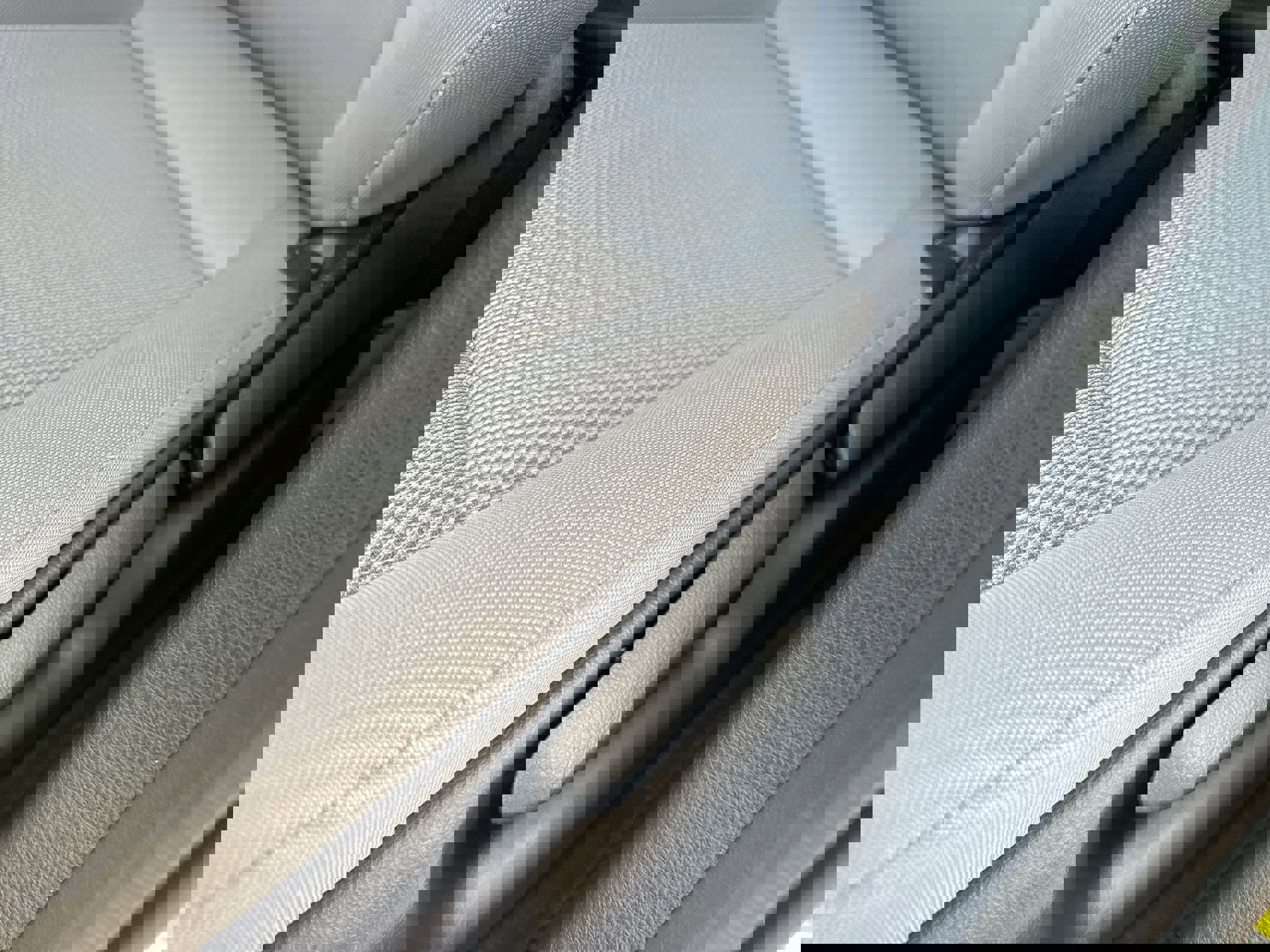 Used 2025 Toyota Prius Limited image 12