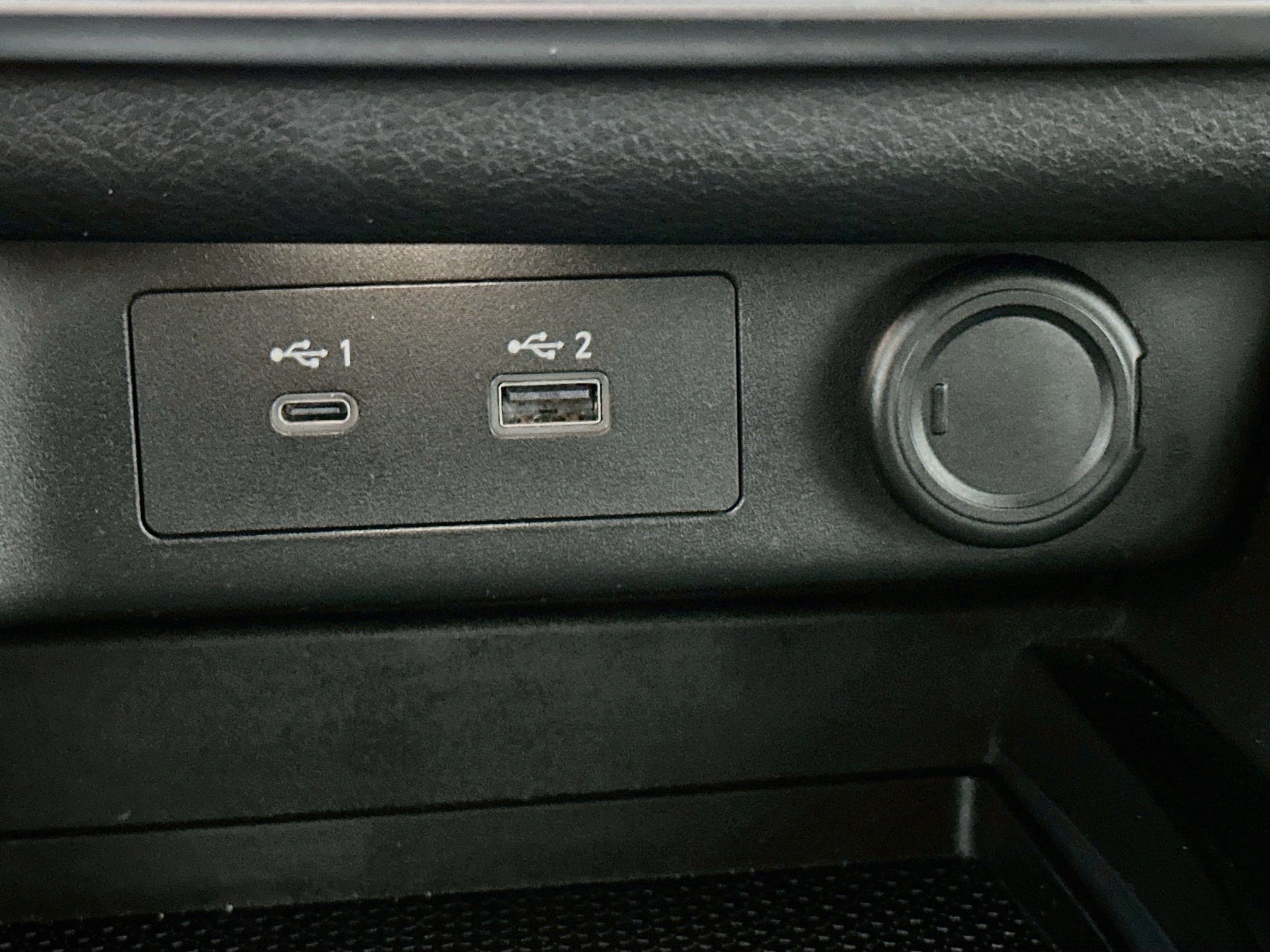 Used 2021 Nissan Rogue SV w/ Premium Package FWD image 26
