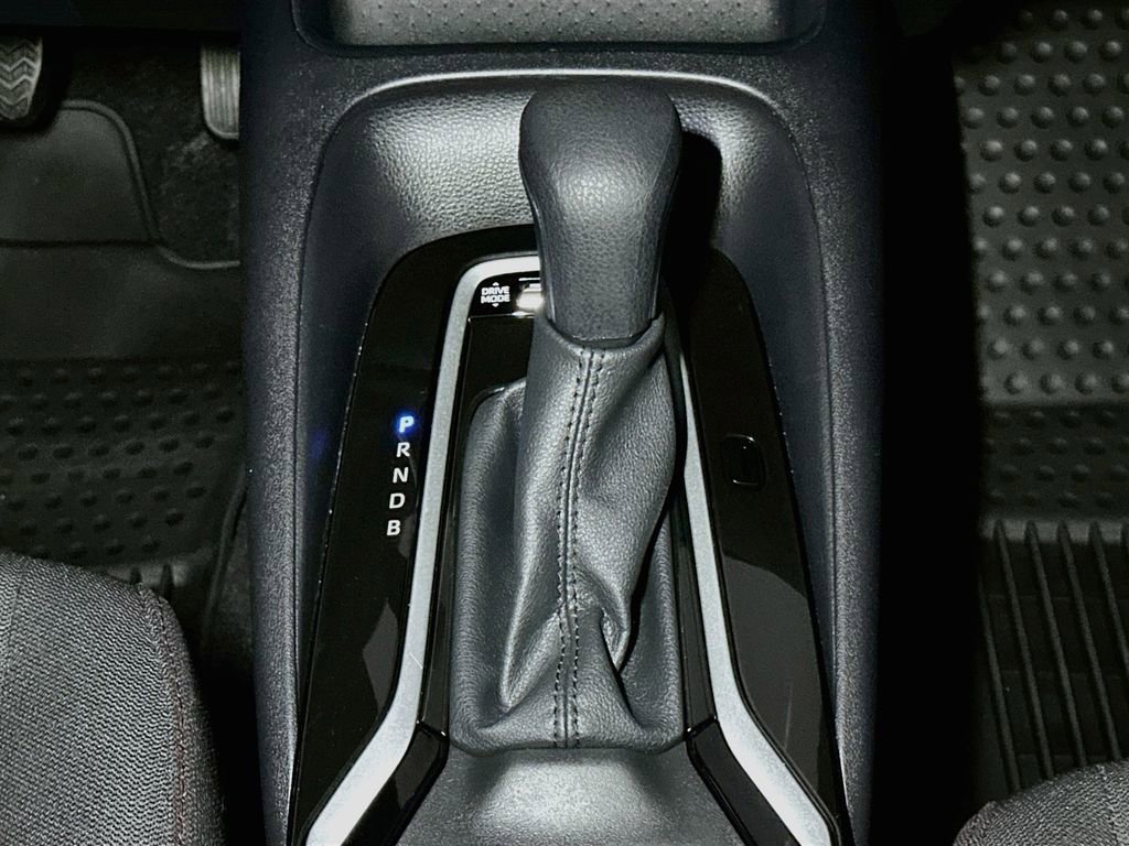 Certified 2025 Toyota Corolla SE FWD image 14