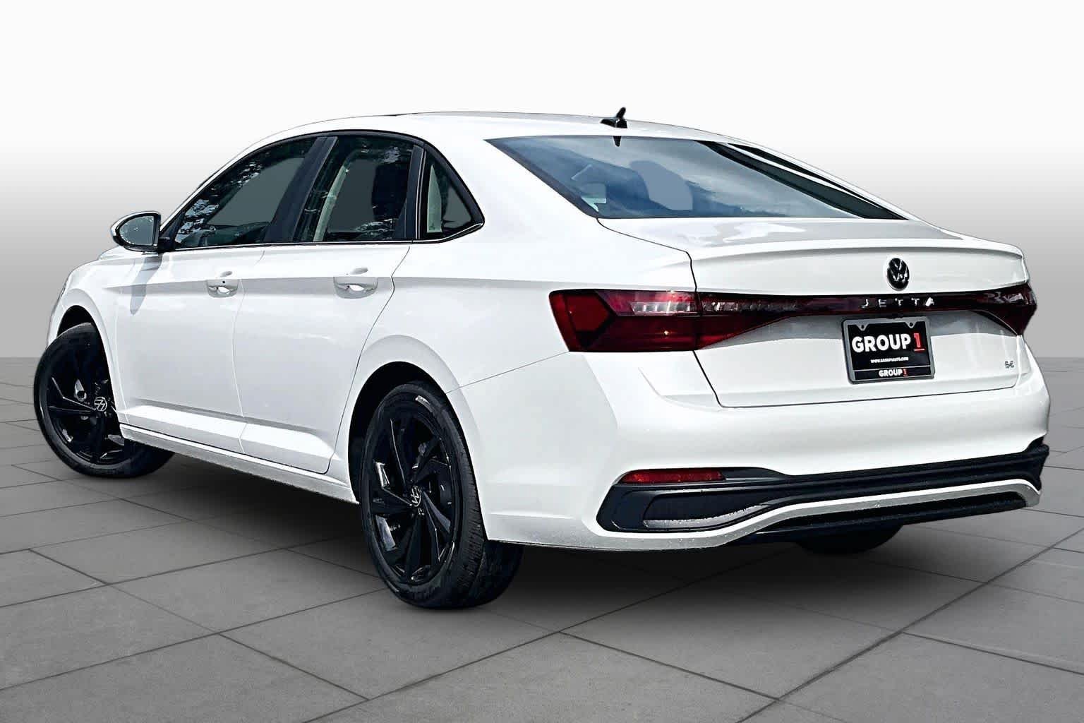 New 2027 Volkswagen Jetta SE FWD image 12