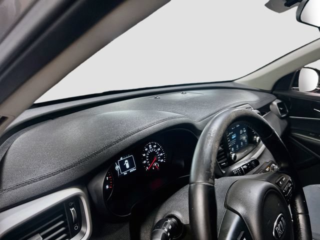 Used 2018 Kia Sorento FWD image 9