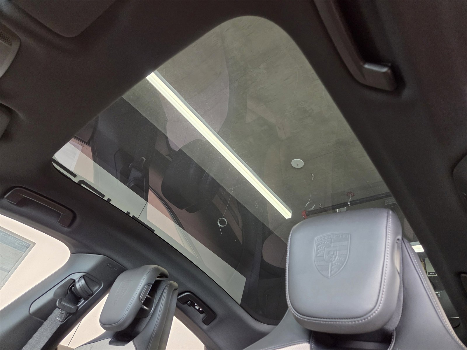 New 2026 Porsche Taycan 4S image 10