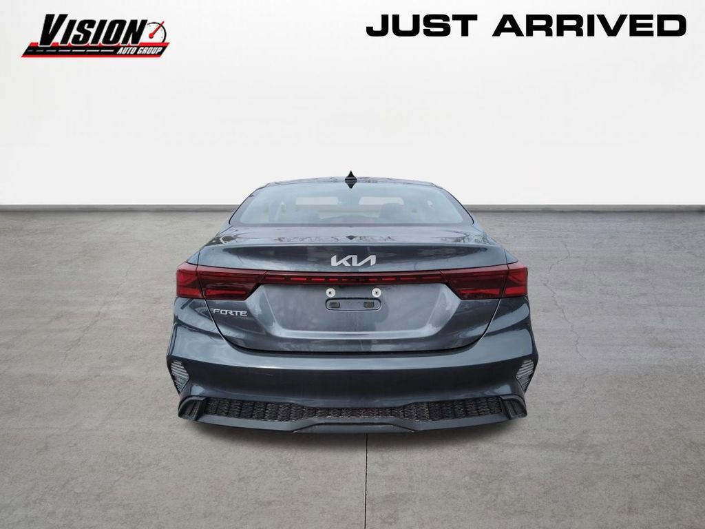 Used 2022 Kia Forte LXS image 6