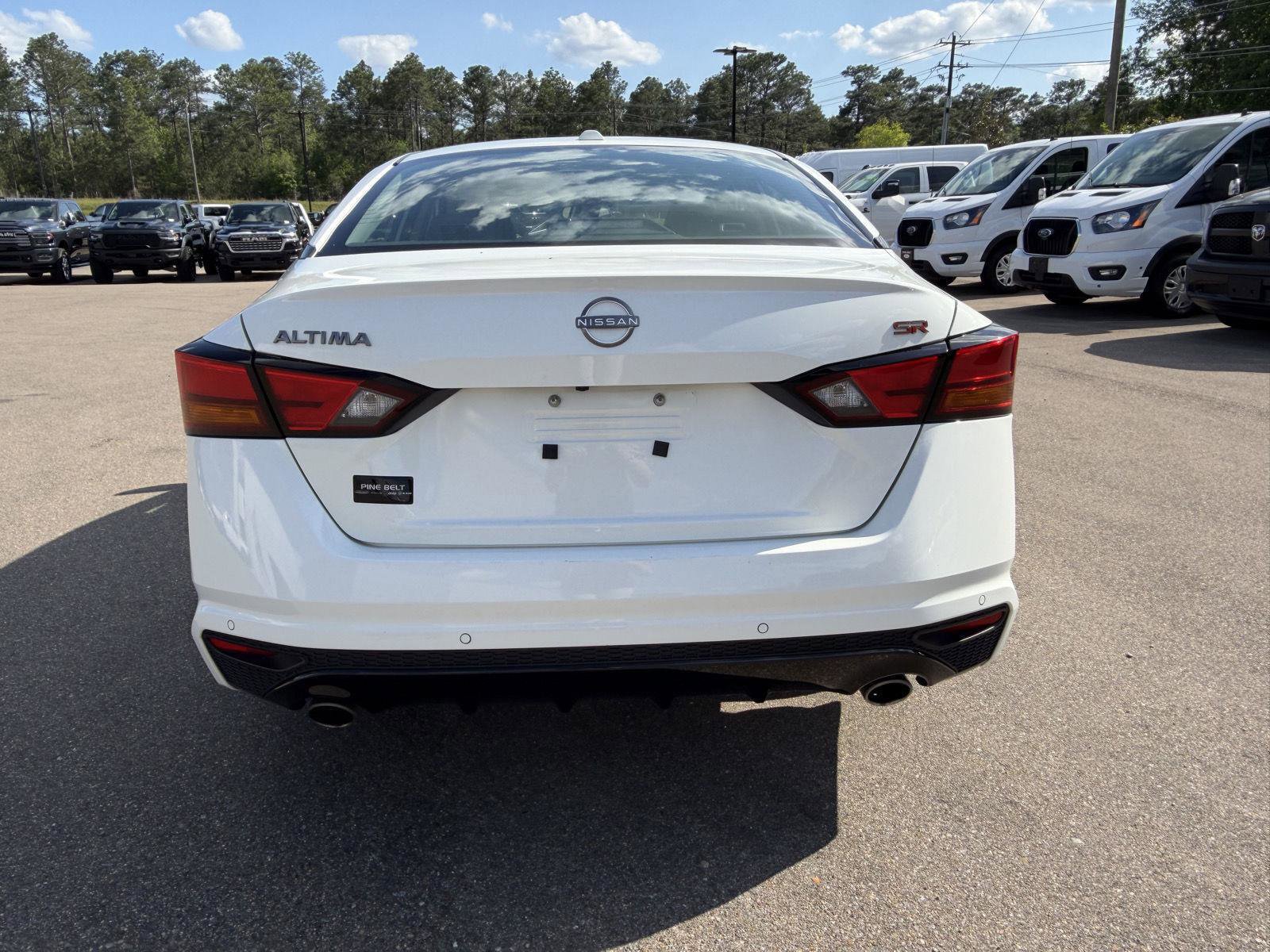 Used 2024 Nissan Altima 2.5 SR FWD image 4