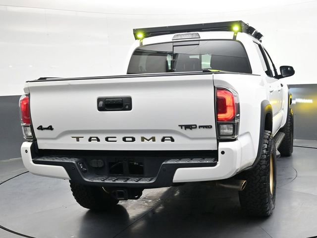 Used 2017 Toyota Tacoma TRD Pro image 4