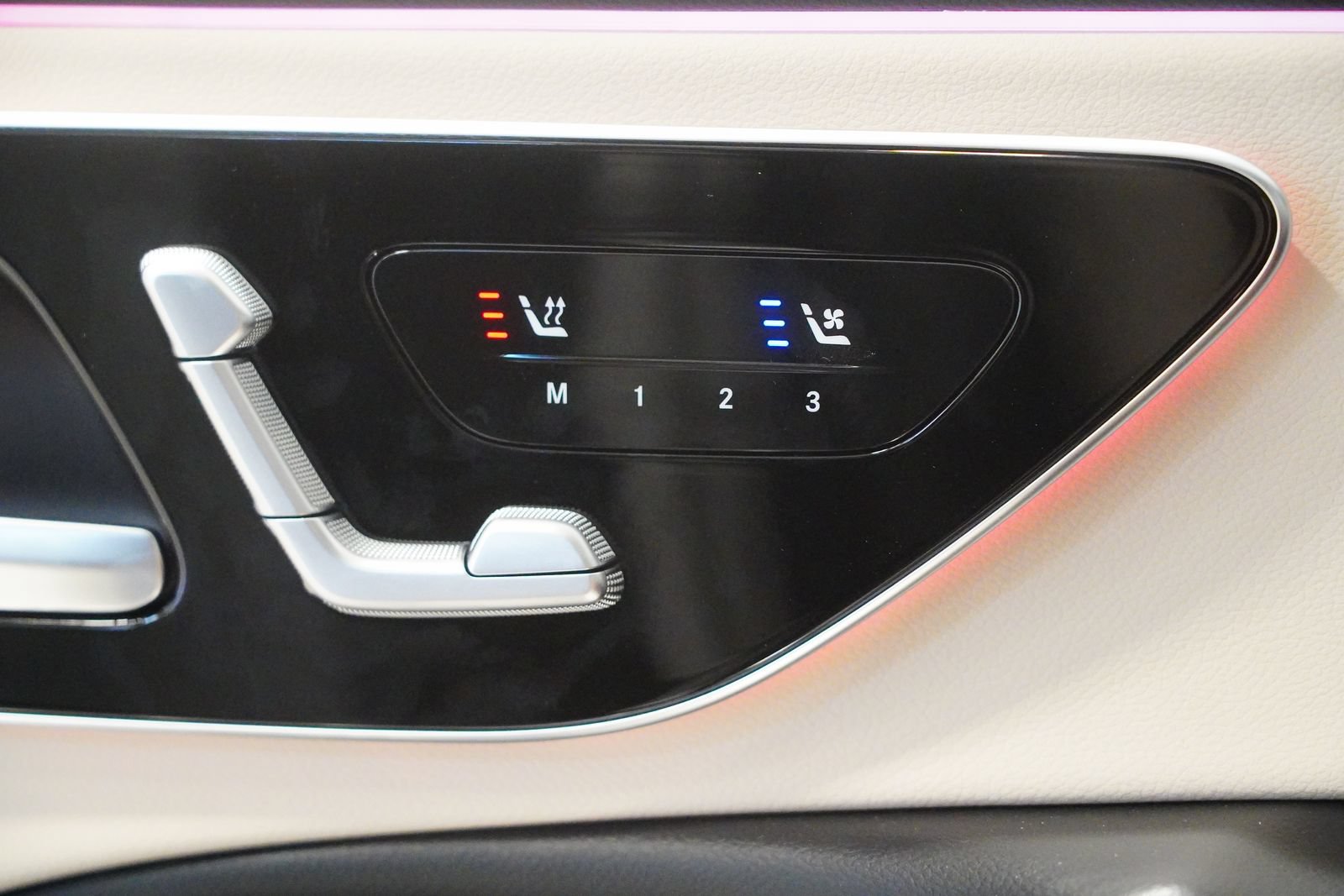 New 2026 Mercedes-Benz E 350 4MATIC Sedan image 30
