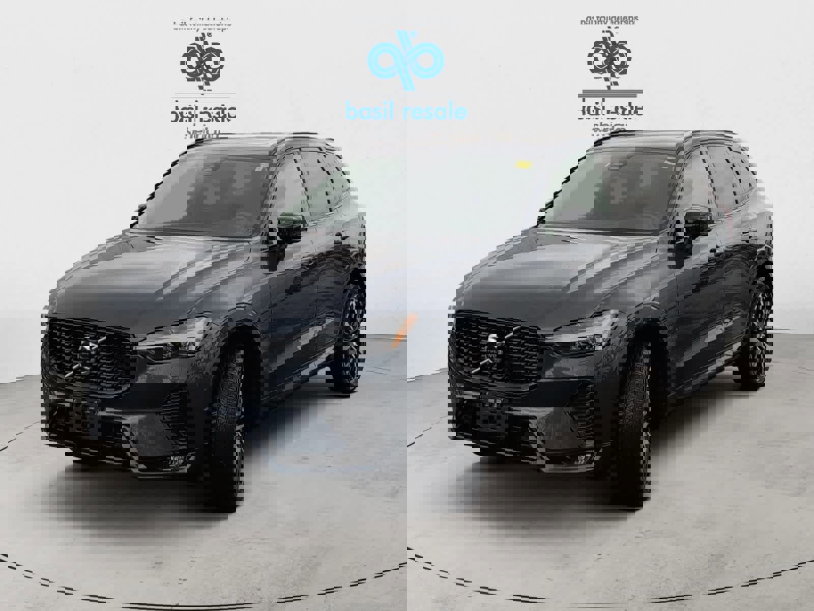 Used 2025 Volvo XC60 B5 Plus image 2