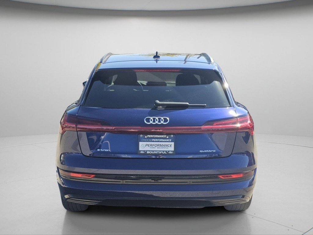 Used 2021 Audi e-tron Premium w/ Convenience Plus Package AWD/4WD image 23