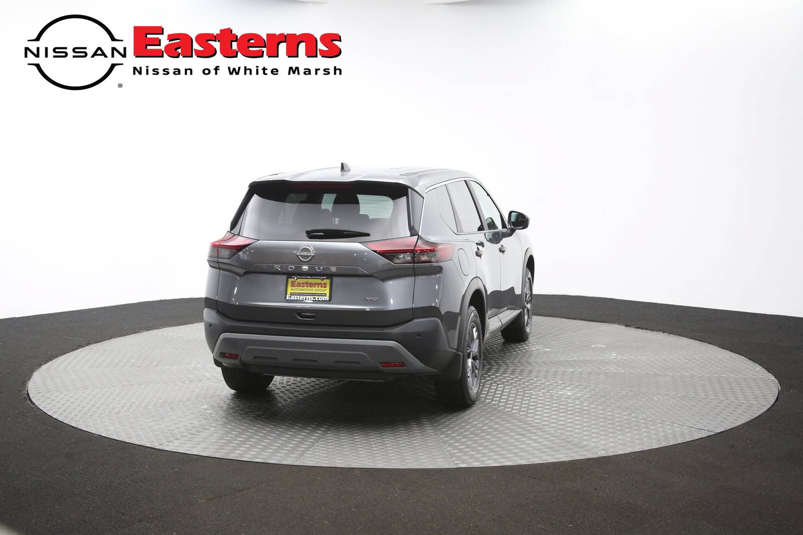Used 2023 Nissan Rogue S AWD/4WD image 37