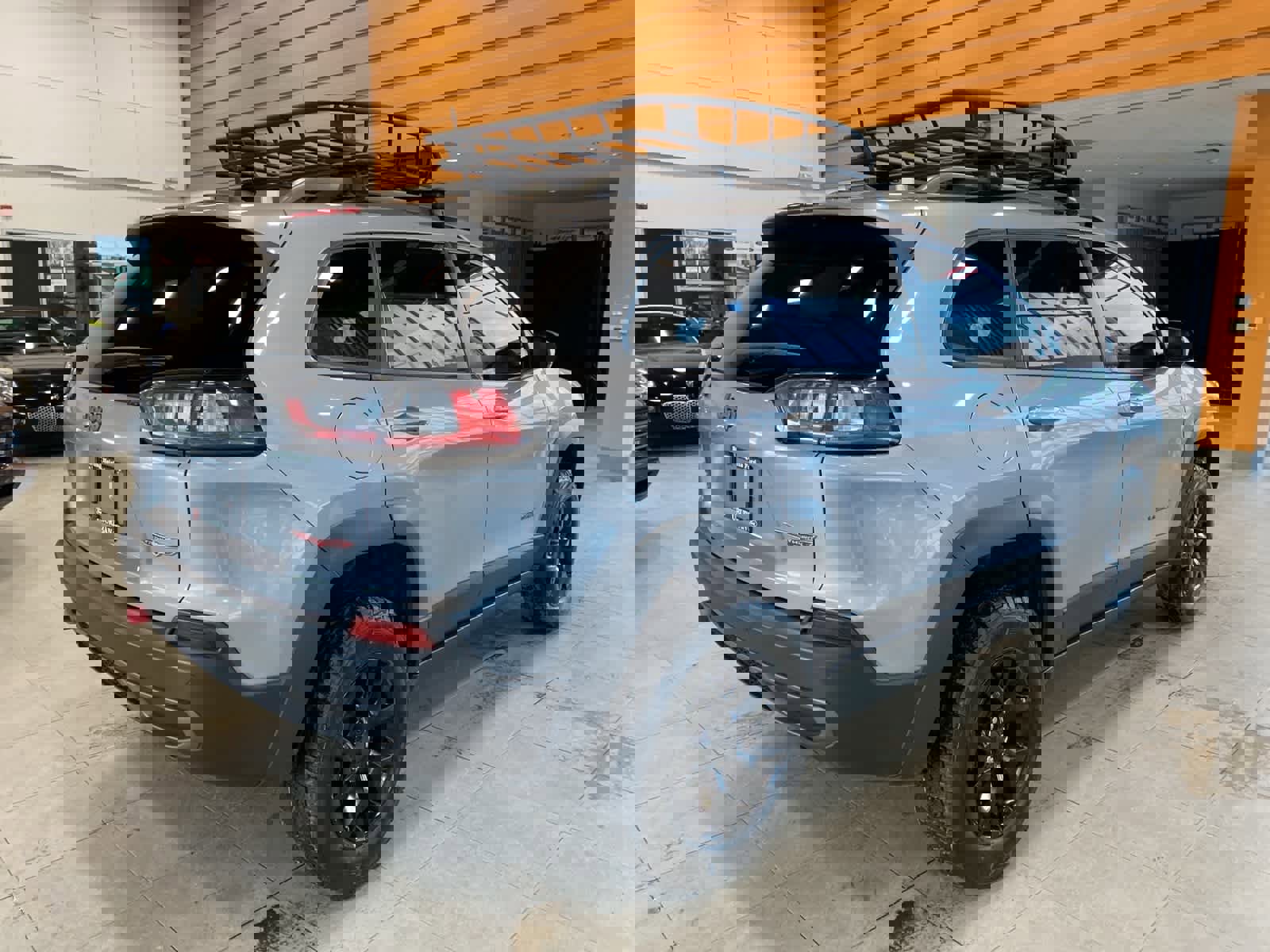 Used 2020 Jeep Cherokee Trailhawk w/ Cold Weather Group image 5