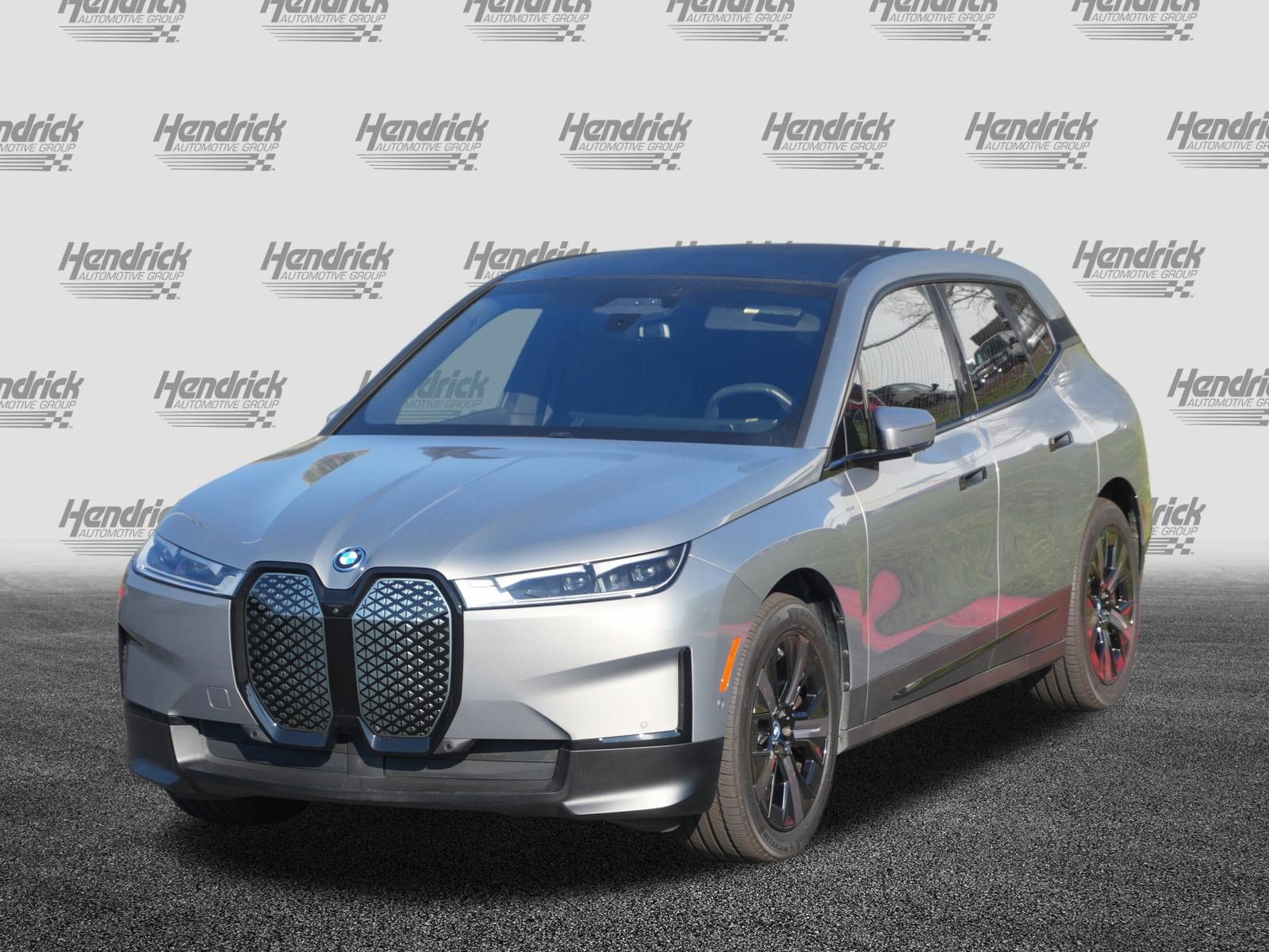 Certified 2024 BMW iX xDrive50 w/ Premium Package AWD/4WD image 5