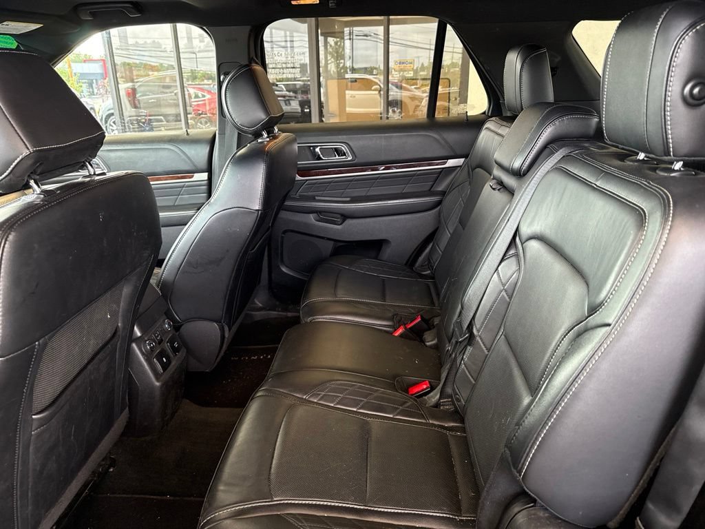 Used 2016 Ford Explorer Platinum AWD/4WD image 17