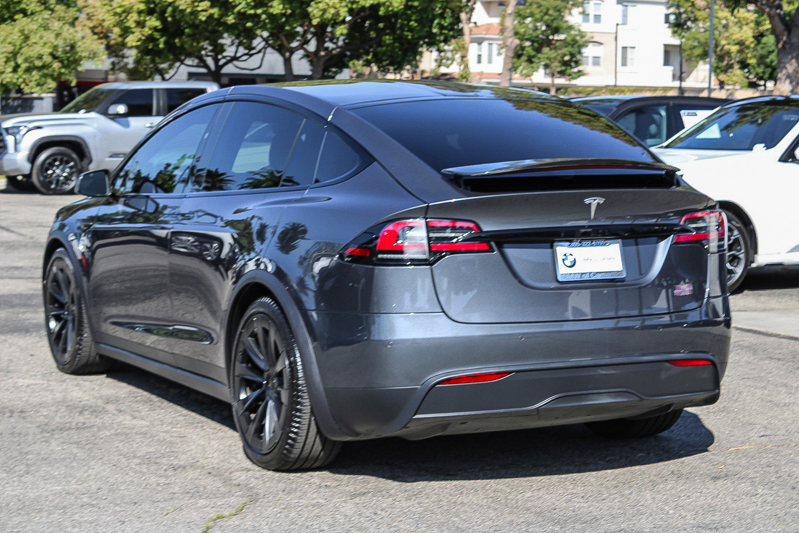 Used 2022 Tesla Model X Plaid image 4