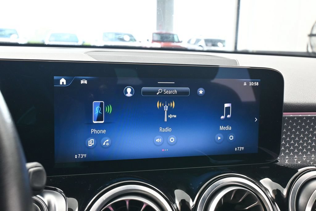 Used 2025 Mercedes-Benz GLB 250 image 21