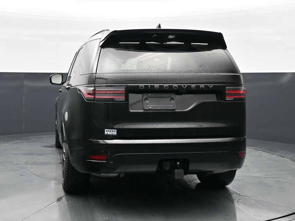 Used 2024 Land Rover Discovery Dynamic SE AWD/4WD image 9
