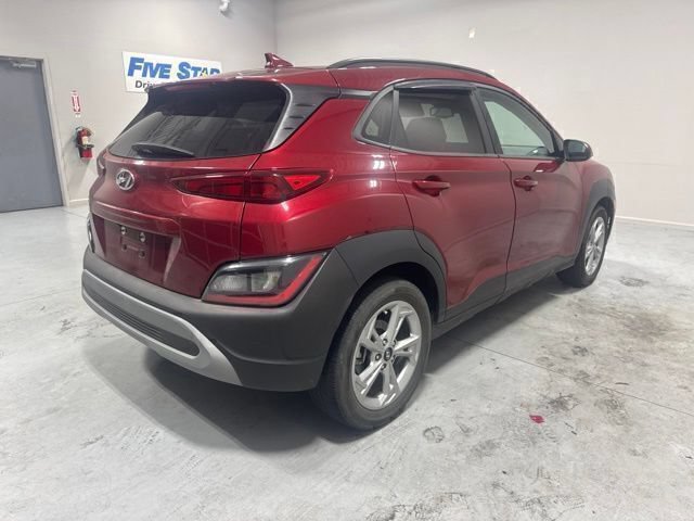 Used 2023 Hyundai Kona SEL w/ Convenience Package FWD image 5