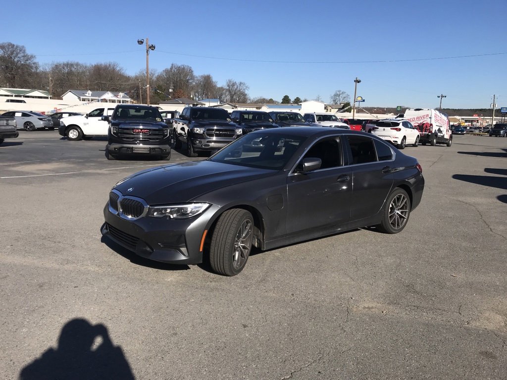 Used 2022 BMW 330e xDrive w/ Driving Assistance Package image 2