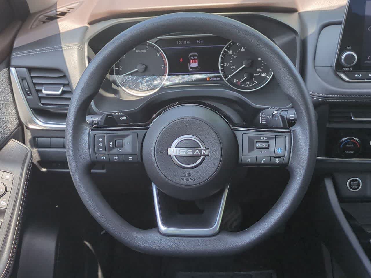 Used 2023 Nissan Rogue SV AWD/4WD image 19