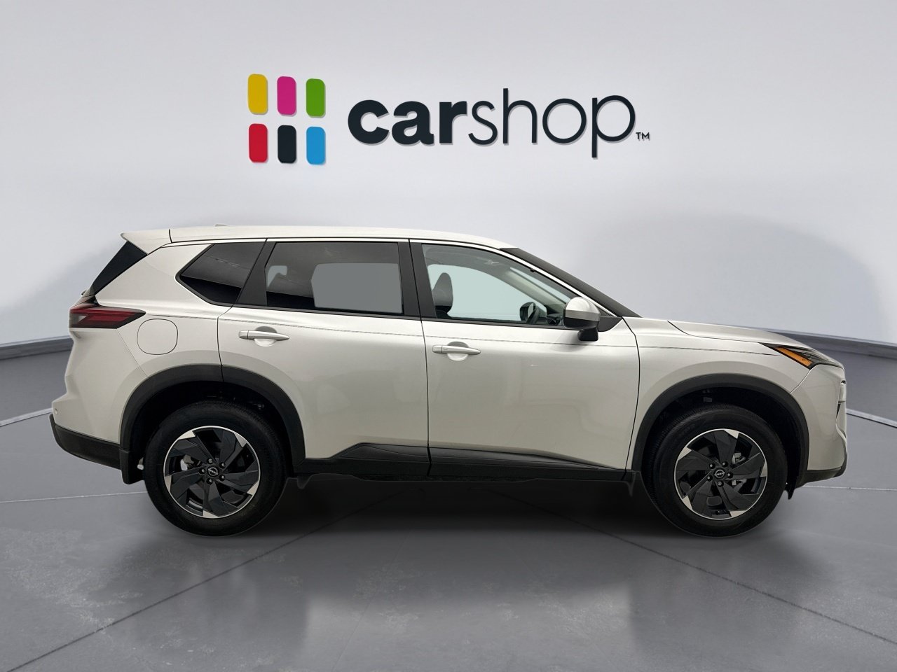 Used 2024 Nissan Rogue SV AWD/4WD image 6
