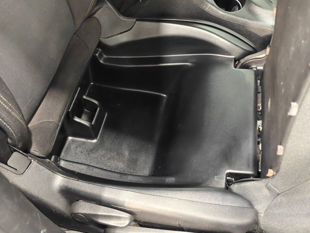 Used 2015 Jeep Cherokee Latitude w/ Cold Weather Group image 23