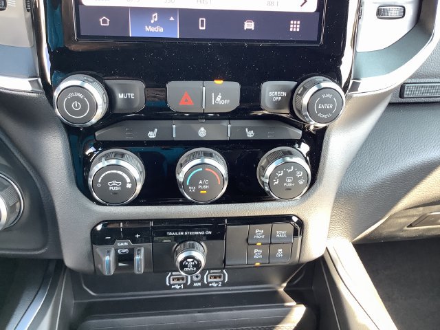 New 2026 RAM 1500 Big Horn w/ Night Edition AWD/4WD image 13