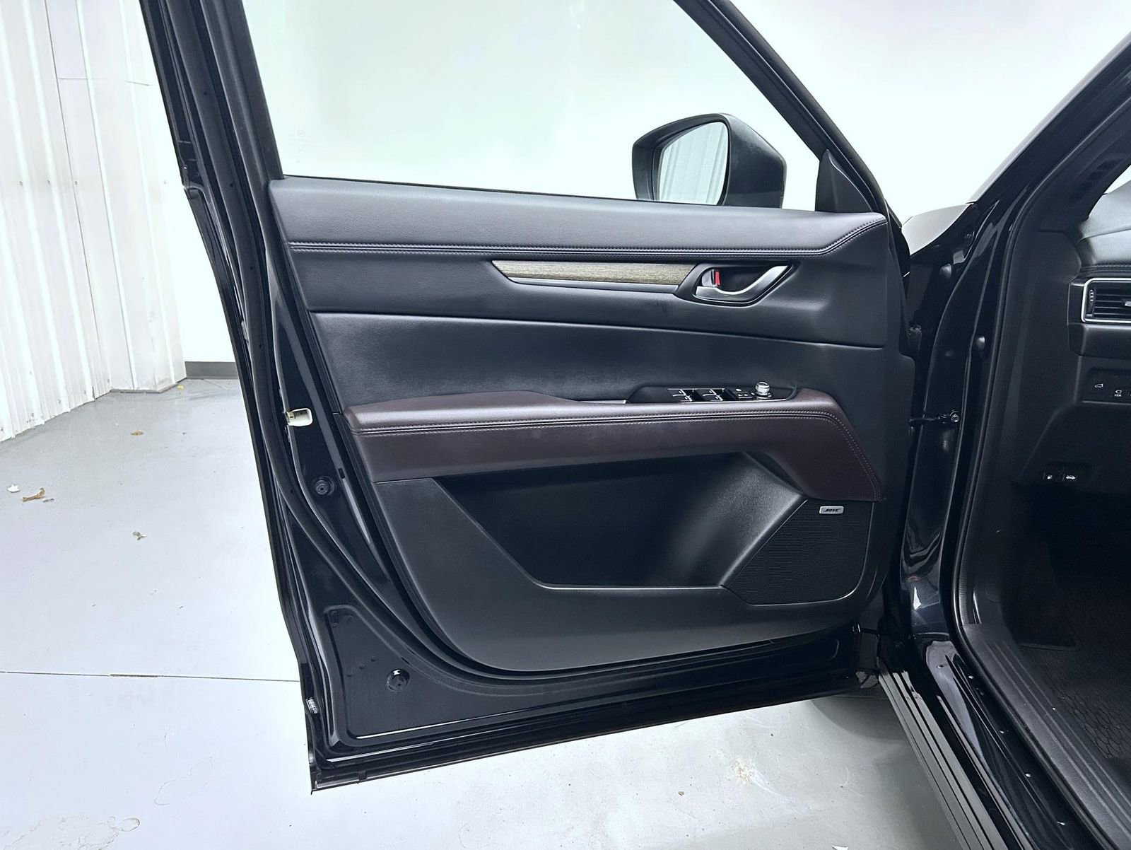 Certified 2023 MAZDA CX-5 Signature image 9