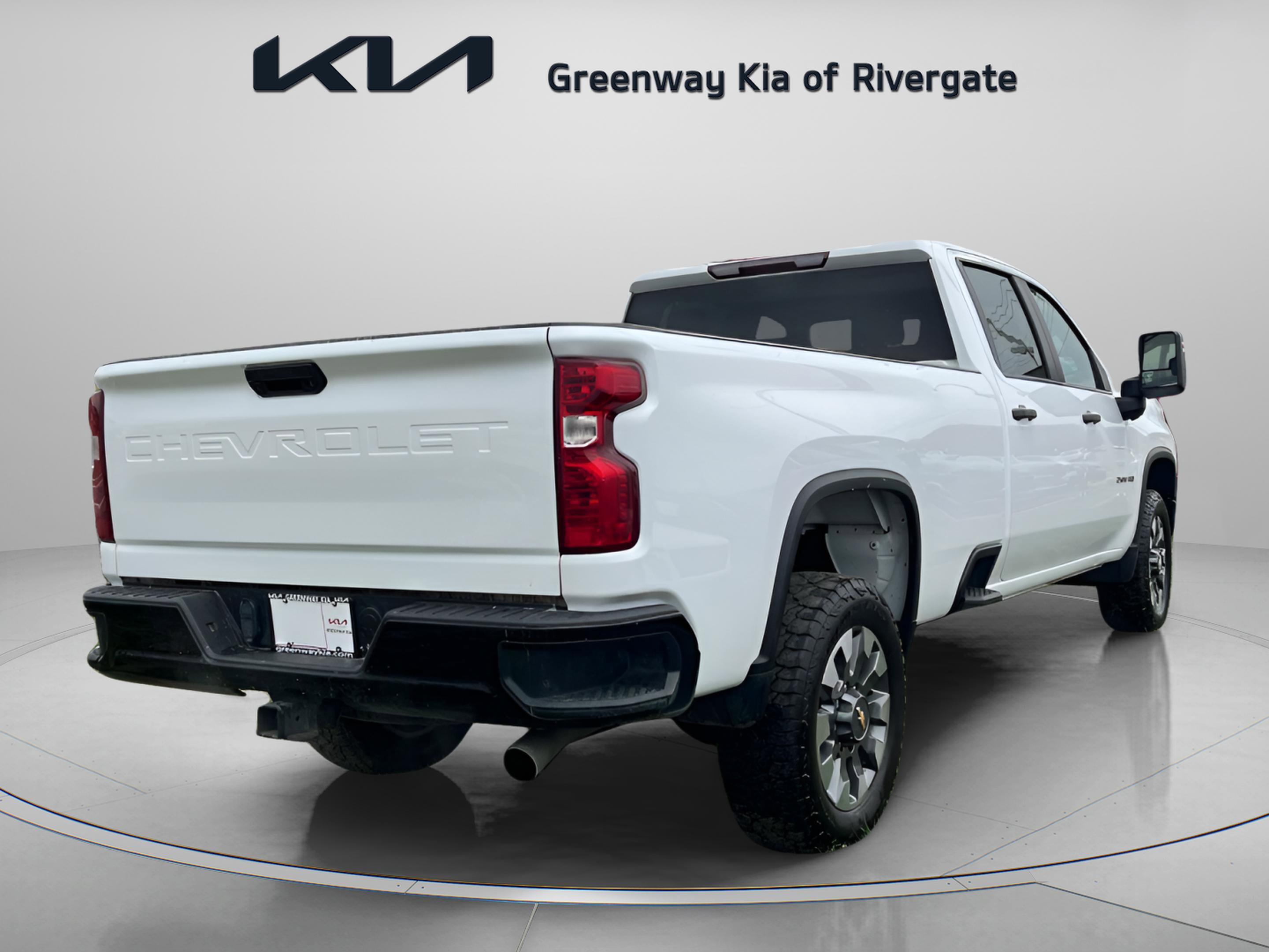 Used 2023 Chevrolet Silverado 2500 Custom image 7