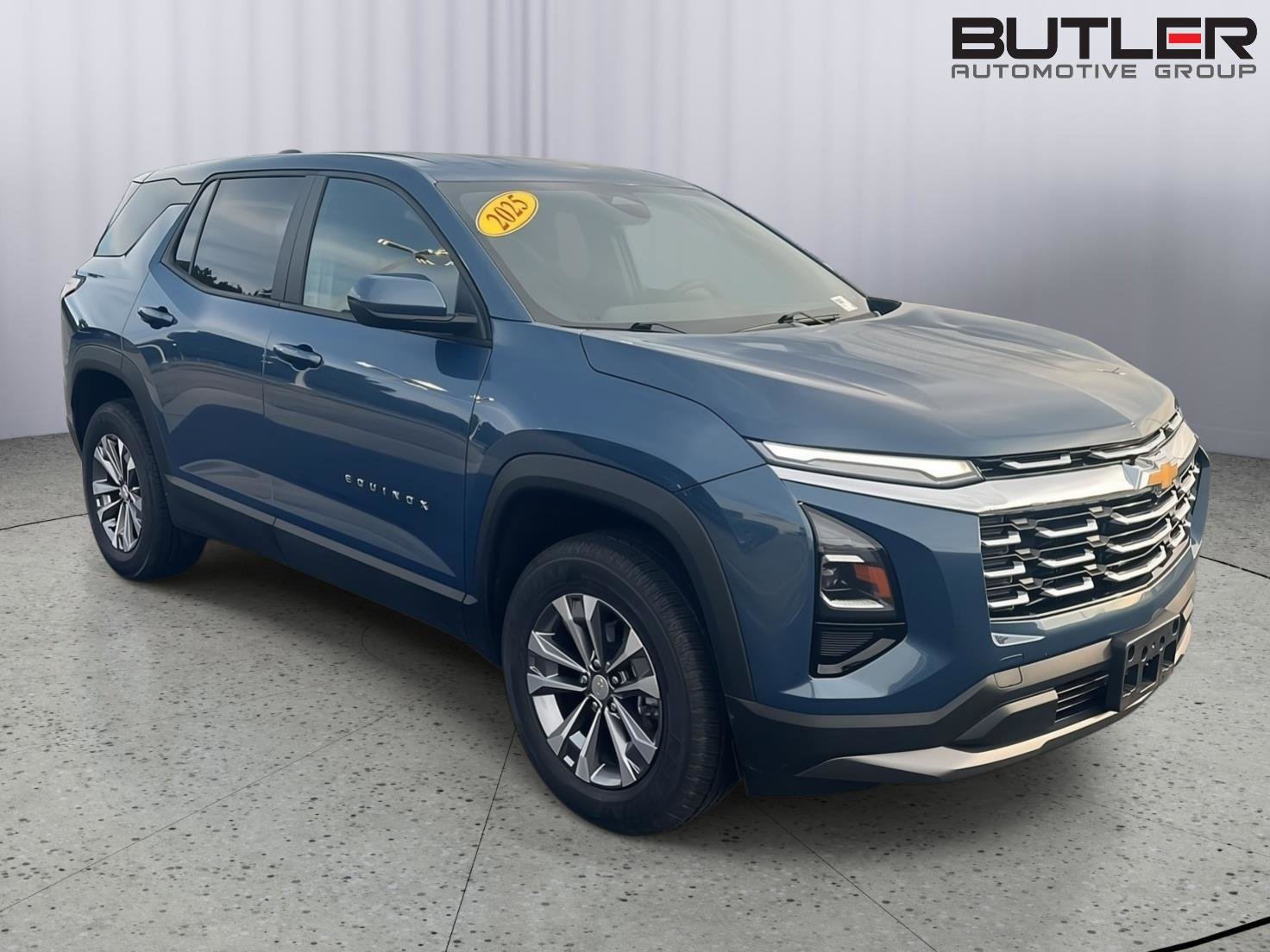 Used 2025 Chevrolet Equinox LT FWD image 8