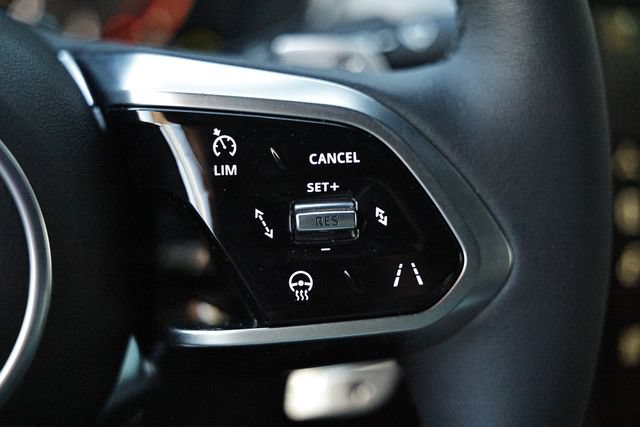 New 2024 Jaguar XF R-Dynamic SE AWD/4WD image 44