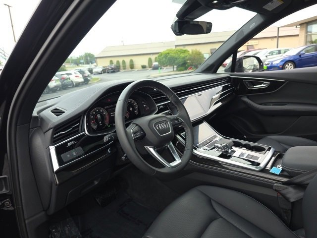 Used 2025 Audi Q7 3.0T Premium Plus w/ Premium Plus Package image 19