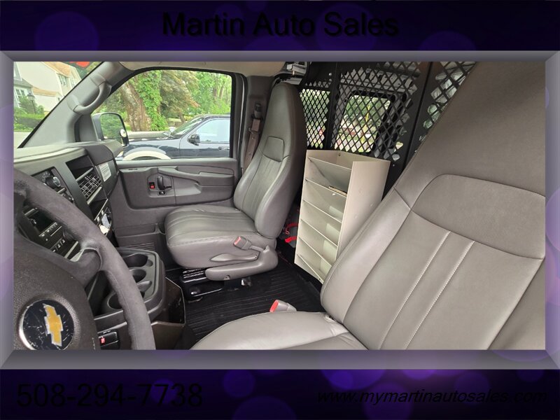 Used 2010 Chevrolet Express 1500 AWD w/ Power Package image 12