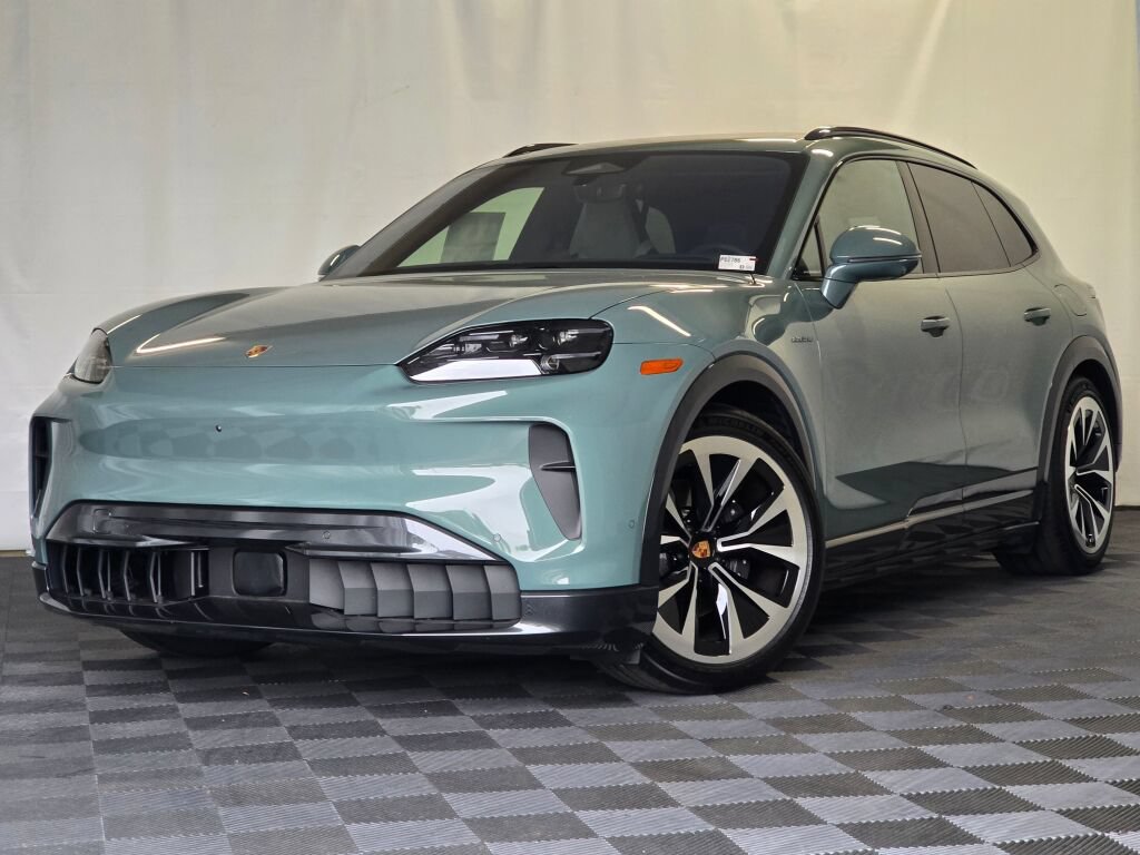 New 2026 Porsche Cayenne Electric AWD/4WD image 1