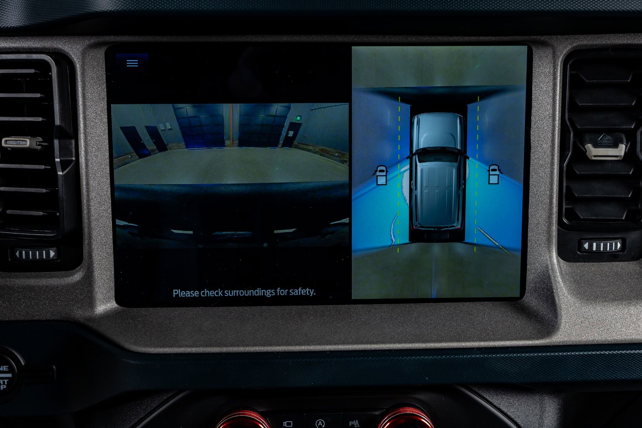 Used 2024 Ford Bronco Outer Banks image 25