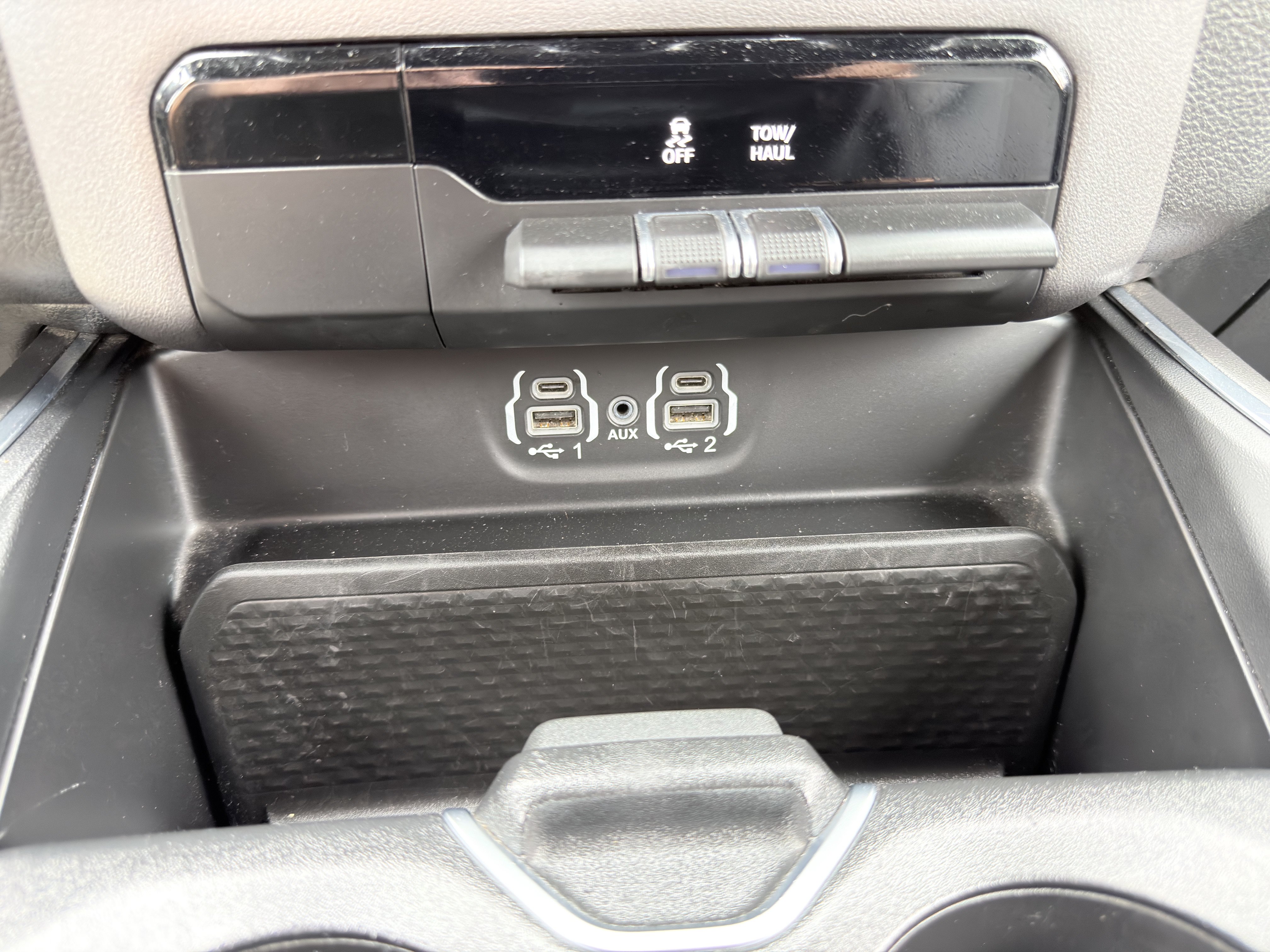 Used 2024 RAM 1500 Laramie AWD/4WD image 32