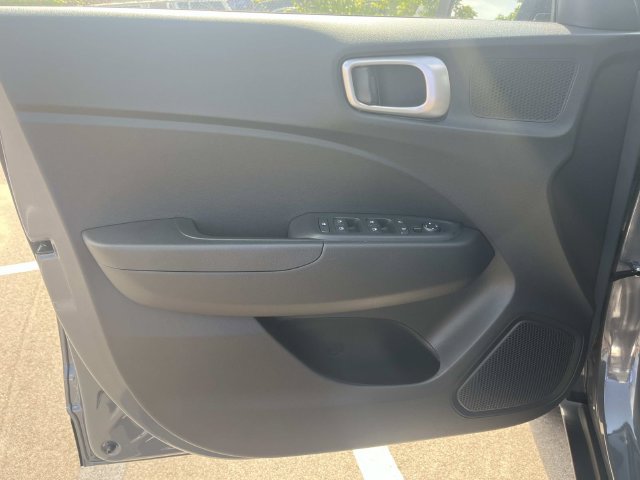 New 2026 Hyundai Venue SEL FWD image 21