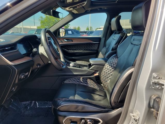 Used 2022 Jeep Grand Cherokee Summit AWD/4WD image 22
