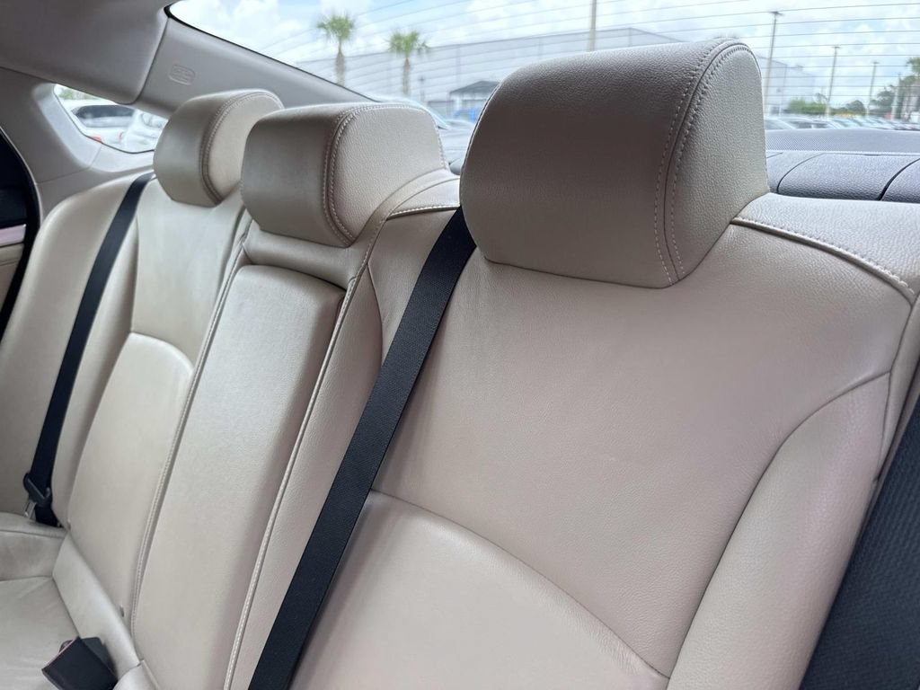 Used 2017 Honda Civic EX-L image 14