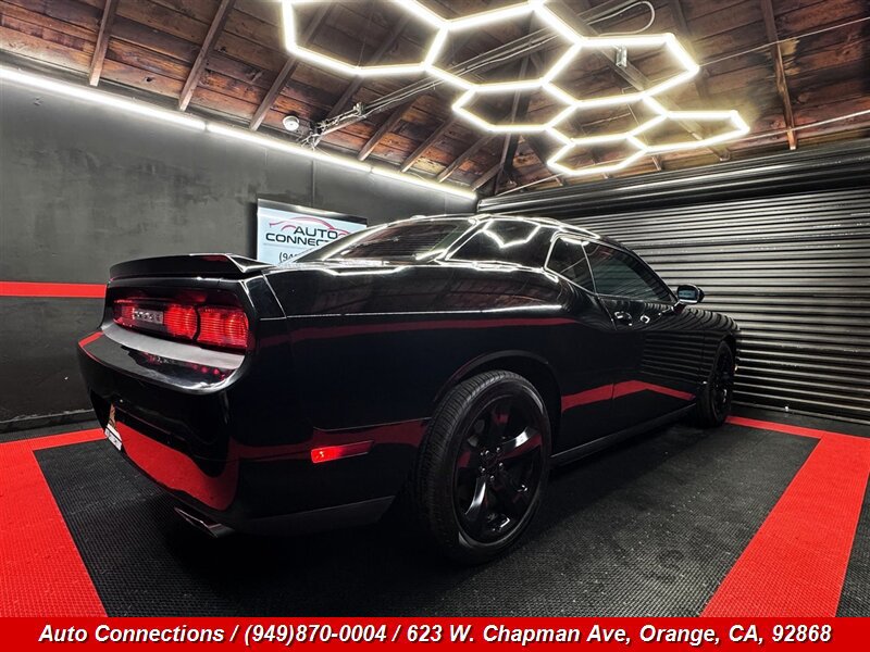 Used 2013 Dodge Challenger R/T Plus RWD image 3