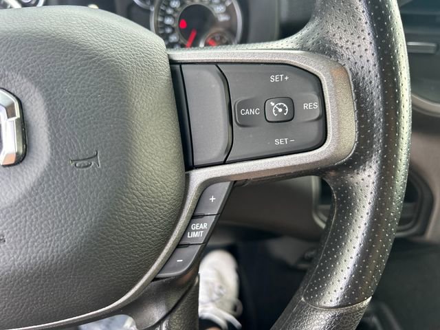 Used 2024 RAM 2500 Tradesman w/ Chrome Appearance Group image 13