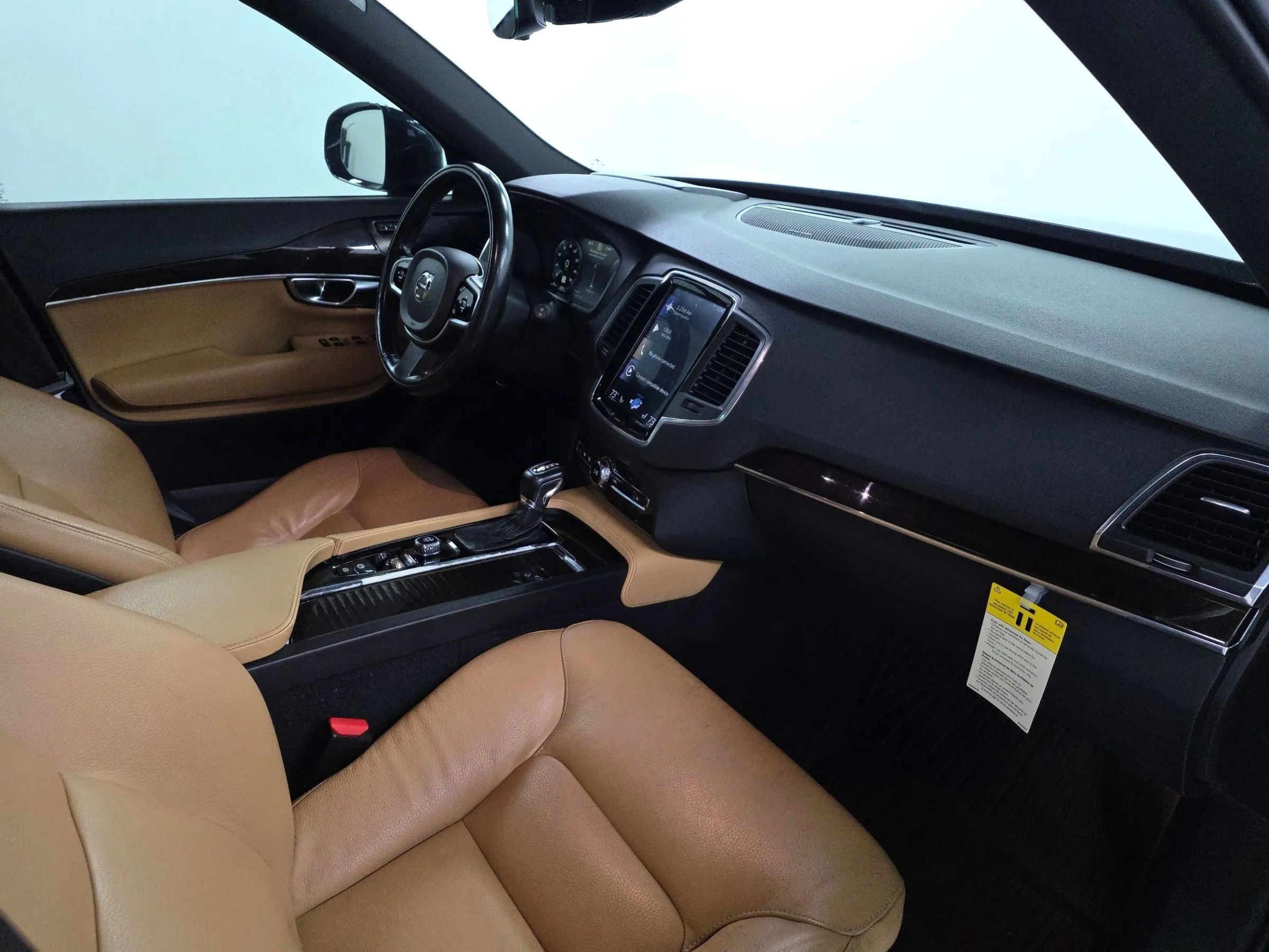 Used 2019 Volvo XC90 T6 Momentum w/ Advanced Package image 27