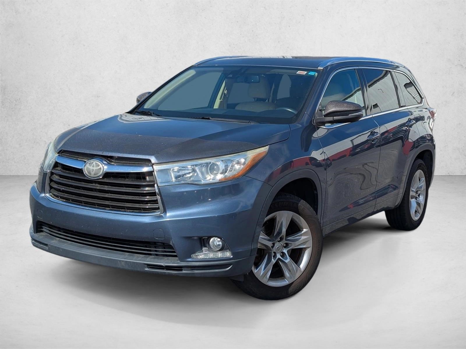 Used 2014 Toyota Highlander Limited w/ Driver Technology Package FWD video 1
