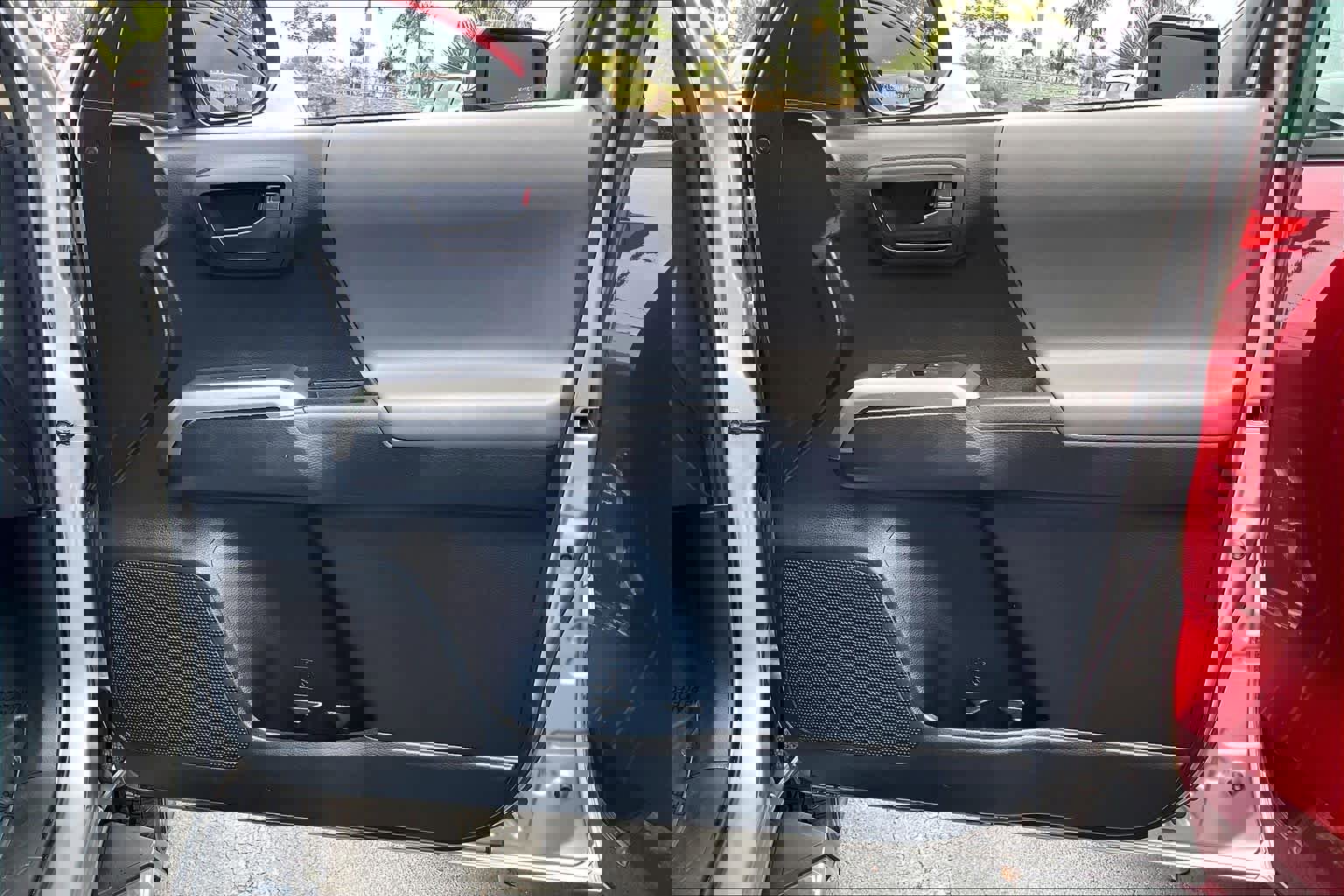 Used 2017 Toyota Tacoma SR5 w/ Tow Package image 22