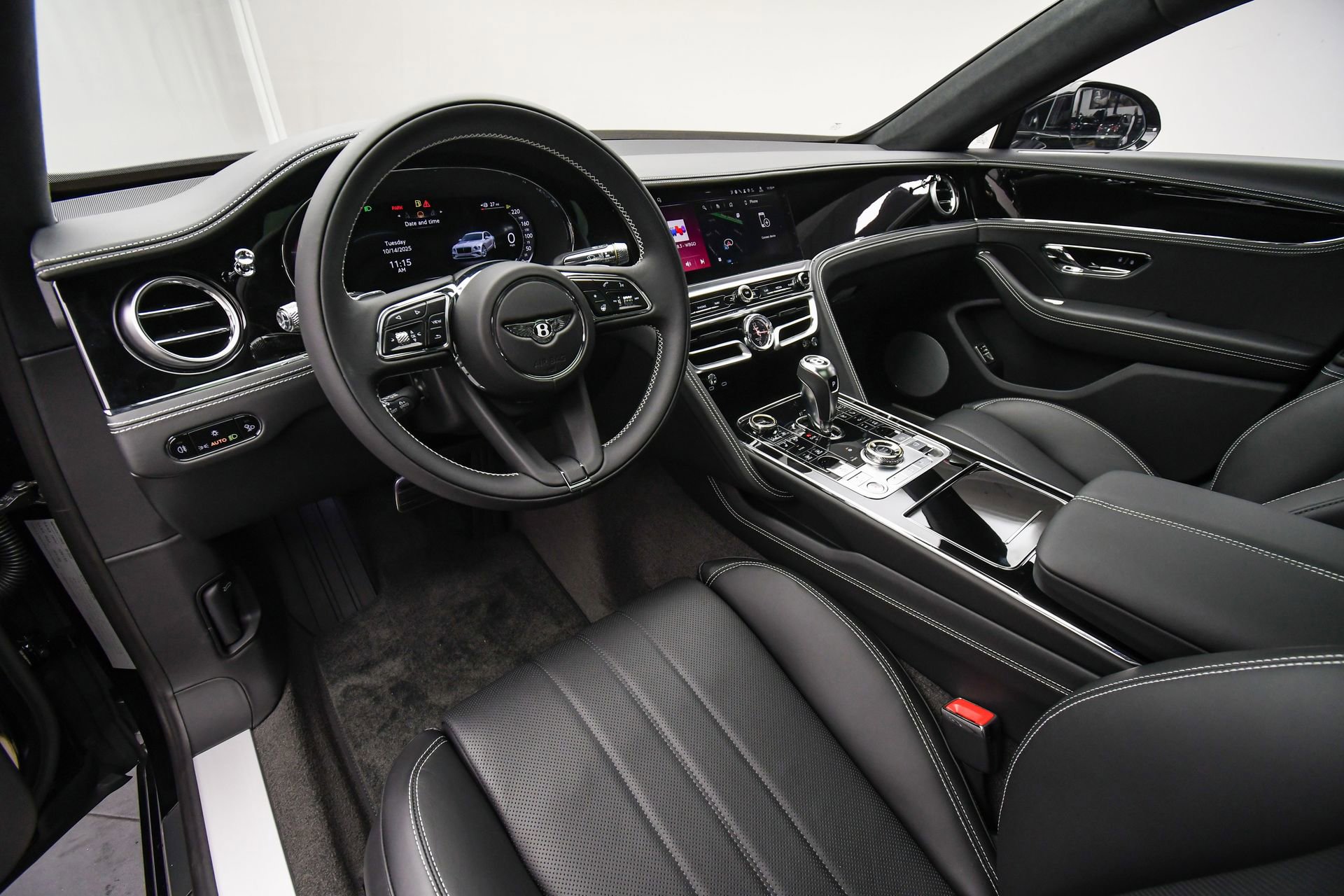 New 2026 Bentley Flying Spur Plug-In Hybrid AWD/4WD video 2
