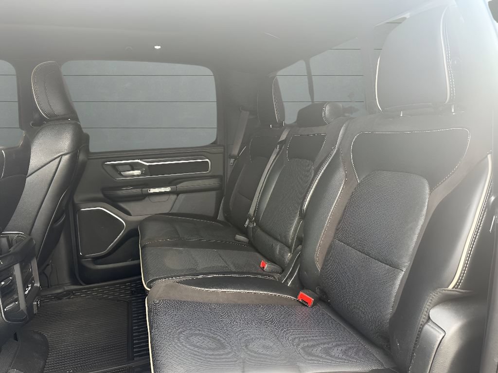 Used 2024 RAM 1500 Laramie AWD/4WD image 16