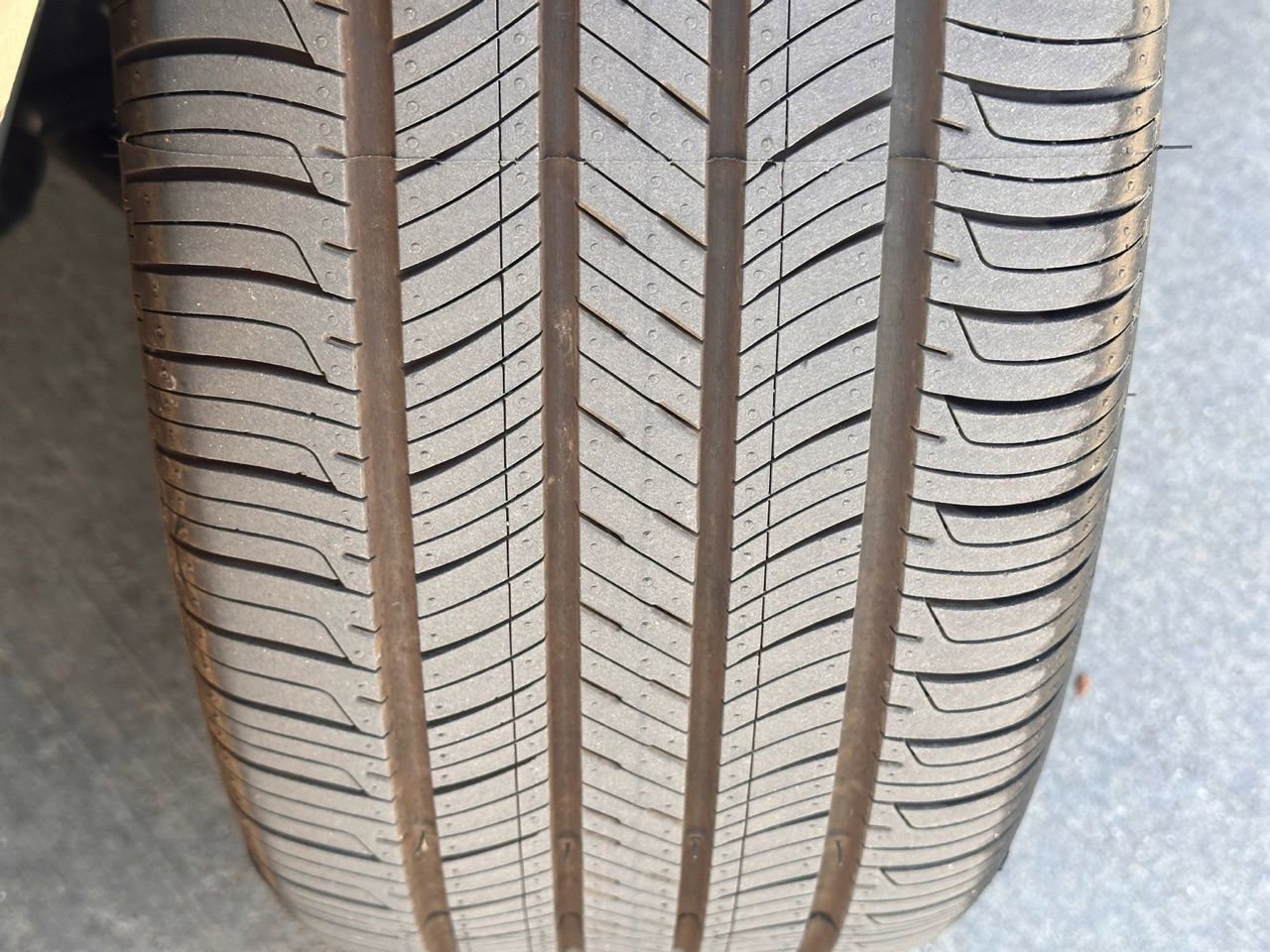 Certified 2025 Hyundai Elantra Limited image 9