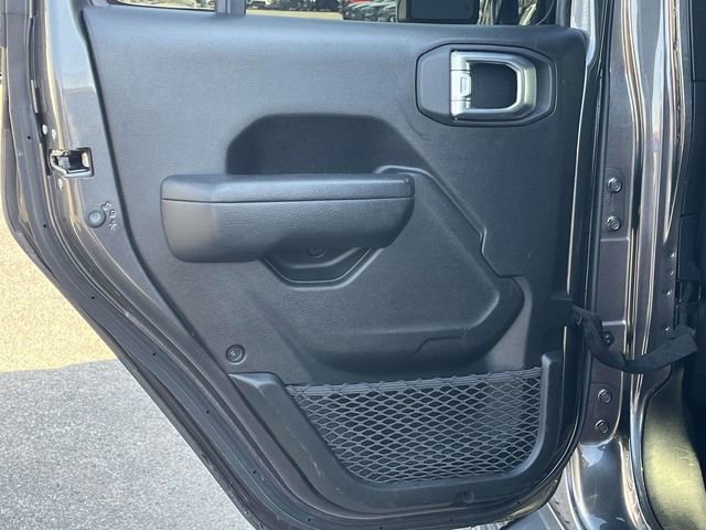 Used 2023 Jeep Gladiator Sport AWD/4WD image 16