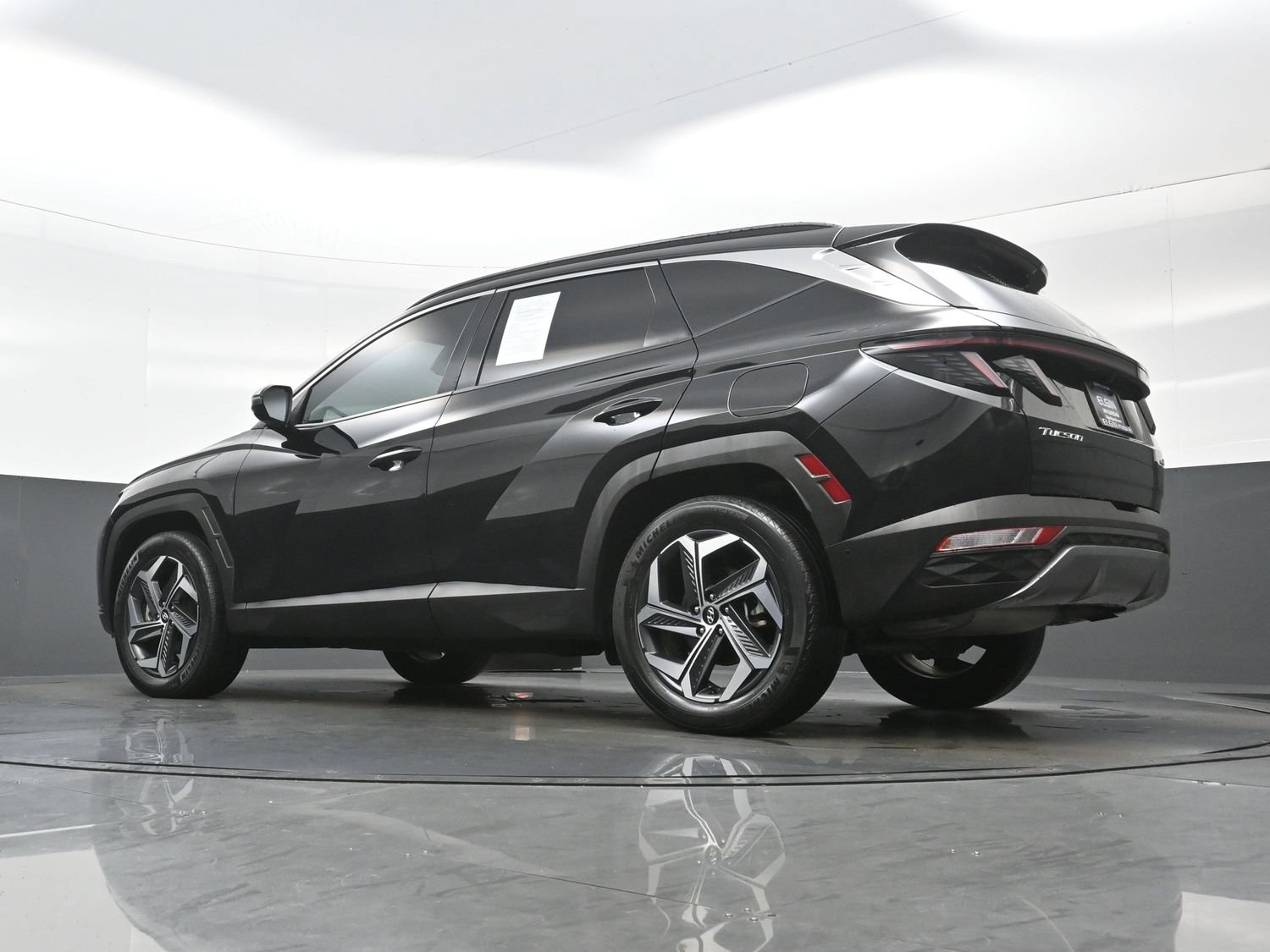Certified 2023 Hyundai Tucson Limited AWD/4WD image 31