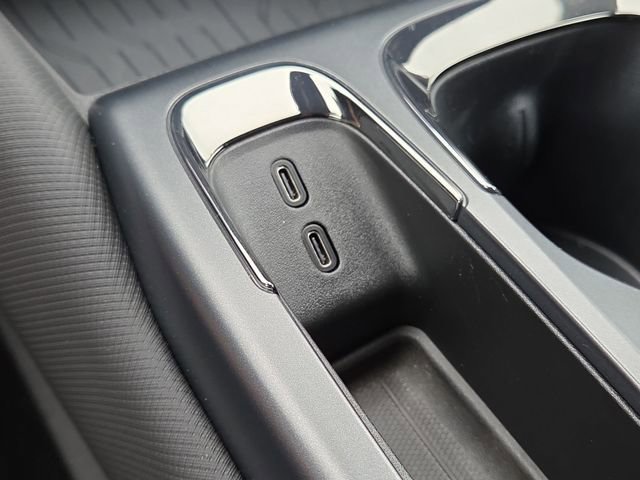 New 2025 Chevrolet Equinox EV RS w/ Convenience Package II image 38